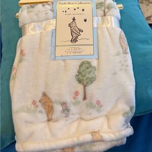 NEW Pooh Bear Collection Winnie The Pooh Piglet Flowers 30"x40" Baby Blanket